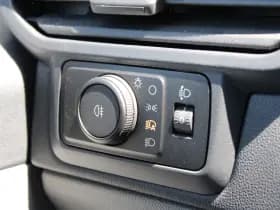 Ford Transit Custom 320 2.0 TDCI L2H1 Trend DC 136pk - Carplay - Android - Camera - Trekhaak - LED koplampen - Stoelverwarming - Draadloos laden - Rijklaar thumbnail 30