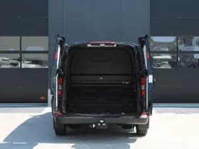 Ford Transit Custom 320 2.0 TDCI L2H1 Trend DC 136pk - Carplay - Android - Camera - Trekhaak - LED koplampen - Stoelverwarming - Draadloos laden - Rijklaar thumbnail 9