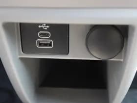 Ford Transit Custom 320 2.0 TDCI L2H1 Trend DC 136pk - Carplay - Android - Camera - Trekhaak - LED koplampen - Stoelverwarming - Draadloos laden - Rijklaar thumbnail 27