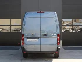 Renault Master T35 2.0 dCi 170pk L2H2 Extra - 2x Schuifdeur - Navigatie - Blind Spot - Camera - Stoelverwarming - Verwarmde voorruit - Rijklaar thumbnail 33