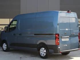 Renault Master T35 2.0 dCi 170pk L2H2 Extra - 2x Schuifdeur - Navigatie - Blind Spot - Camera - Stoelverwarming - Verwarmde voorruit - Rijklaar thumbnail 34