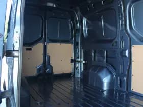 Renault Master T35 2.0 dCi 170pk L2H2 Extra - 2x Schuifdeur - Navigatie - Blind Spot - Camera - Stoelverwarming - Verwarmde voorruit - Rijklaar thumbnail 6