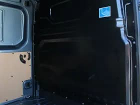 Renault Master T35 2.0 dCi 170pk L2H2 Extra - 2x Schuifdeur - Navigatie - Blind Spot - Camera - Stoelverwarming - Verwarmde voorruit - Rijklaar thumbnail 7