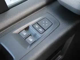 Renault Master T35 2.0 dCi 170pk L2H2 Extra - 2x Schuifdeur - Navigatie - Blind Spot - Camera - Stoelverwarming - Verwarmde voorruit - Rijklaar thumbnail 10