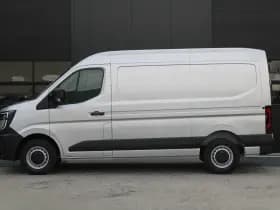 Renault Master T35 2.0 dCi 170pk L2H2 Extra - Navigatie - Camera - 270 gr deuren - Parkeersensoren - Draadloos laden - Rijklaar thumbnail 8