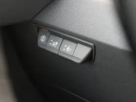 Renault Master T35 2.0 dCi 170pk L2H2 Extra - Navigatie - Camera - 270 gr deuren - Parkeersensoren - Draadloos laden - Rijklaar thumbnail 17