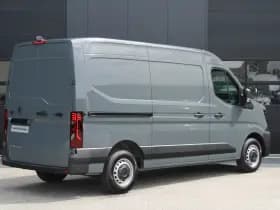 Renault Master T35 2.0 dCi 170pk L2H2 Extra - Navigatie - Camera - 270 gr deuren - Parkeersensoren - Draadloos laden - Rijklaar thumbnail 5