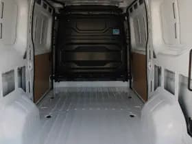 Renault Master T35 2.0 dCi 170pk L2H2 Extra - 2x Schuifdeur - Navigatie - Blind Spot - Camera - Stoelverwarming - Verwarmde voorruit - Rijklaar thumbnail 4