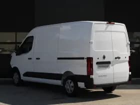 Renault Master T35 2.0 dCi 170pk L2H2 Extra - 2x Schuifdeur - Navigatie - Blind Spot - Camera - Stoelverwarming - Verwarmde voorruit - Rijklaar thumbnail 37