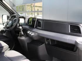Renault Master T35 2.0 dCi 170pk L2H2 Extra - 2x Schuifdeur - Navigatie - Blind Spot - Camera - Stoelverwarming - Verwarmde voorruit - Rijklaar thumbnail 43
