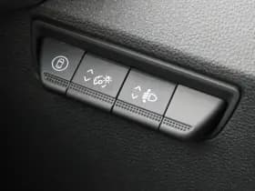 Renault Master T35 2.0 dCi 130pk L2H2 Advance - Carplay - Climate - Parkeersensoren - LED - Trekhaak - DAB - Stoelverwarming - Rijklaar thumbnail 17