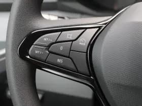 Renault Master T35 2.0 dCi 130pk L2H2 Advance - Carplay - Climate - Parkeersensoren - LED - Trekhaak - DAB - Stoelverwarming - Rijklaar thumbnail 18