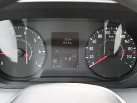 Renault Master T35 2.0 dCi 130pk L2H2 Advance - Carplay - Climate - Parkeersensoren - LED - Trekhaak - DAB - Stoelverwarming - Rijklaar thumbnail 20