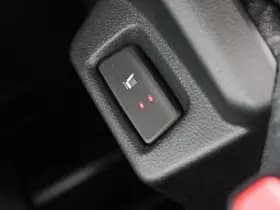 Renault Master T35 2.0 dCi 130pk L2H2 Advance - Carplay - Climate - Parkeersensoren - LED - Trekhaak - DAB - Stoelverwarming - Rijklaar thumbnail 37