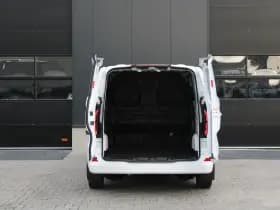 Ford E-Transit Custom 340 L2H1 Limited 65 kWh 218pk - 2x Schuif - LED - 360 Camera - B&O - ACC - Navi - Stoel/Stuurverwarming - Rijklaar thumbnail 9