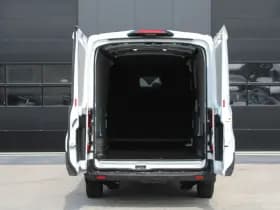 Ford E-Transit 350 L3H2 Trend 68 kWh Vol Elektrisch - 360 Camera - Pro Power Onboard - Dodehoek Assistent - Rijklaar thumbnail 4