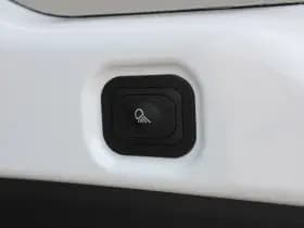 Ford E-Transit 350 L3H2 Trend 68 kWh Vol Elektrisch - 360 Camera - Pro Power Onboard - Dodehoek Assistent - Rijklaar thumbnail 34