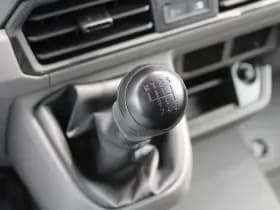 Volkswagen Crafter 30 2.0 TDI L3H3 140pk - Navigatie - DAB - Geveerde Stoel - Camera - Carplay - Rijklaar thumbnail 37