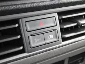 Volkswagen Crafter 30 2.0 TDI L3H3 140pk - Navigatie - DAB - Geveerde Stoel - Camera - Carplay - Rijklaar thumbnail 38