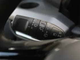 Ford Tourneo Custom 320 2.0 TDCI L2H1 Titanium X DC 170pk - Adaptive Cruise - LED - Blind Spot - Leder - Navigatie - 360 Camera - Trekhaak - Rijklaar thumbnail 22