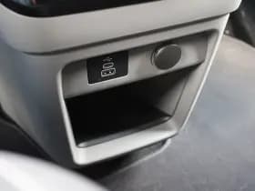 Ford Tourneo Custom 320 2.0 TDCI L2H1 Titanium X DC 170pk - Adaptive Cruise - LED - Blind Spot - Leder - Navigatie - 360 Camera - Trekhaak - Rijklaar thumbnail 39