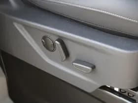 Ford Tourneo Custom 320 2.0 TDCI L2H1 Titanium X DC 170pk - Adaptive Cruise - LED - Blind Spot - Leder - Navigatie - 360 Camera - Trekhaak - Rijklaar thumbnail 48