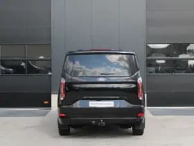 Ford Tourneo Custom 320 2.0 TDCI L2H1 Titanium X DC 170pk - Adaptive Cruise - LED - Blind Spot - Leder - Navigatie - 360 Camera - Trekhaak - Rijklaar thumbnail 7