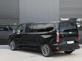 Ford Tourneo Custom 320 2.0 TDCI L2H1 Titanium X DC 170pk - Adaptive Cruise - LED - Blind Spot - Leder - Navigatie - 360 Camera - Trekhaak - Rijklaar thumbnail 9