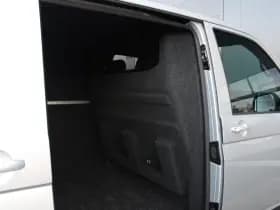Volkswagen Transporter 2.0 TDI L2H1 28 Bulli 150pk - 20 Inch - Camera - Trekhaak - Leder - ACC - LED - Rijklaar thumbnail 14