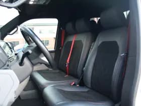 Volkswagen Transporter 2.0 TDI L2H1 28 Bulli 150pk - 20 Inch - Camera - Trekhaak - Leder - ACC - LED - Rijklaar thumbnail 19