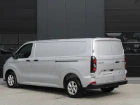 Ford Transit Custom 320 2.5 PHEV L2H1 Trend 232pk - 5 jaar GARANTIE - 2x Schuifdeur - Adaptive Cruise - Blind Spot - Navigatie - Camera - Verwarmd Stuur - Rijklaar thumbnail 8