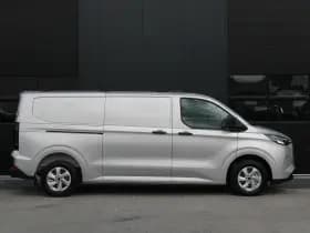 Ford Transit Custom 320 2.5 PHEV L2H1 Trend 232pk - 5 jaar GARANTIE - 2x Schuifdeur - Adaptive Cruise - Blind Spot - Navigatie - Camera - Verwarmd Stuur - Rijklaar thumbnail 4
