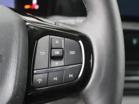 Ford Transit Custom 320 2.0 TDCI L2H1 Limited 170pk - 1+1 Stoelopstelling - 2x Schuifdeur - Adaptive Cruise - Verwarmd stuur - Blind spot - Navigatie - Camera - Draadloos laden - Rijklaar thumbnail 20