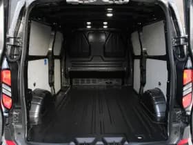 Ford Transit Custom 320 2.5 PHEV L2H1 Trend 232pk - 5 jaar GARANTIE - 2x Schuifdeur - Adaptive Cruise - Blind Spot - Navigatie - Camera - Verwarmd Stuur - Rijklaar thumbnail 12