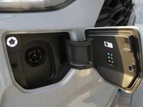 Ford Transit Custom 320 2.5 PHEV L1H1 Sport DC 232pk - 2x Schuif - 360 Camera - ACC - Keyless - Stoel/Stuurverwarming - Blindspot - Incl BPM - Rijklaar thumbnail 39