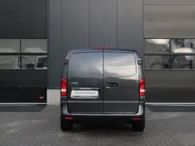 Mercedes-Benz EVito Extra Lang 66 kWh 116pk - Leder - Camera - LED - Carplay/Android - PDC - Stoelverwarming - Snelladen - Rijklaar thumbnail 6