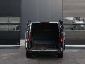 Mercedes-Benz EVito Extra Lang 66 kWh 116pk - Leder - Camera - LED - Carplay/Android - PDC - Stoelverwarming - Snelladen - Rijklaar thumbnail 7