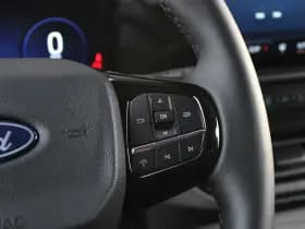 Ford Transit Custom 320 2.5 PHEV L2H1 Limited 232pk - 2x Schuifdeur - Trekhaak - Stoel/Stuurverwarming - ACC - Blindspot - Keyless - Rijklaar thumbnail 24