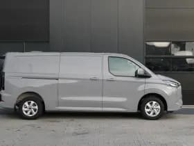 Ford Transit Custom 320 2.5 PHEV L2H1 Limited 232pk - 2x Schuifdeur - Trekhaak - Stoel/Stuurverwarming - ACC - Blindspot - Keyless - Rijklaar thumbnail 4