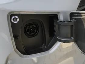 Ford Transit Custom 320 2.5 PHEV L2H1 Limited 232pk - 2x Schuifdeur - Trekhaak - Stoel/Stuurverwarming - ACC - Blindspot - Keyless - Rijklaar thumbnail 38