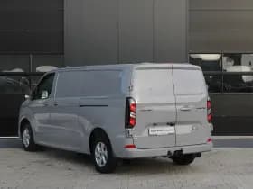 Ford Transit Custom 320 2.5 PHEV L2H1 Limited 232pk - 2x Schuifdeur - Trekhaak - Stoel/Stuurverwarming - ACC - Blindspot - Keyless - Rijklaar thumbnail 9