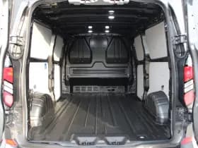 Ford Transit Custom 320 2.5 PHEV L2H1 Limited 232pk - 2x Schuifdeur - Trekhaak - Stoel/Stuurverwarming - ACC - Blindspot - Keyless - Rijklaar thumbnail 11