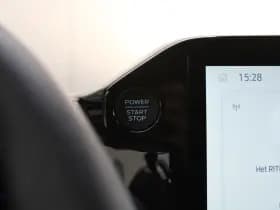 Ford Transit Custom 320 2.5 PHEV L2H1 Limited 232pk - 2x Schuifdeur - Trekhaak - Stoel/Stuurverwarming - ACC - Blindspot - Keyless - Rijklaar thumbnail 25