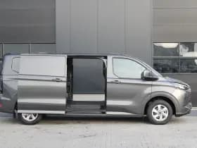 Ford Transit Custom 320 2.5 PHEV L2H1 Limited 232pk - 2x Schuifdeur - Trekhaak - Stoel/Stuurverwarming - ACC - Blindspot - Keyless - Rijklaar thumbnail 5