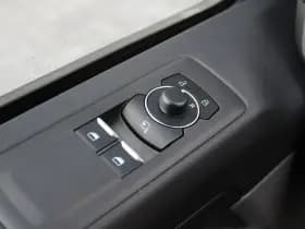 Ford Transit Custom 320 2.5 PHEV L2H1 Limited 232pk - 2x Schuifdeur - Trekhaak - Stoel/Stuurverwarming - Blindspot - Keyless - Rijklaar thumbnail 18