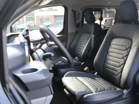 Ford Tourneo Custom 340 2.5 PHEV L2H1 Titanium X 232pk - ACC - Pano - B&O - Elek. schuifdeuren - 360 camera - Elek-Trekhaak - Prijs excl. BTW - Rijklaar thumbnail 16