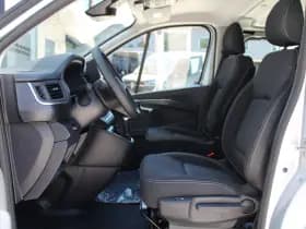 Renault Trafic 2.0 Blue dCi 170pk T29 L2H1 Extra DC - 2x Schuifdeur - Carplay - LED - Blind Spot - Navigatie - Camera - Trekhaak - Stoelverwarming - Rijklaar thumbnail 11