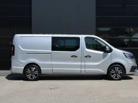 Renault Trafic 2.0 Blue dCi 170pk T29 L2H1 Extra DC - 2x Schuifdeur - Carplay - LED - Blind Spot - Navigatie - Camera - Trekhaak - Stoelverwarming - Rijklaar thumbnail 5