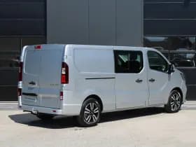 Renault Trafic 2.0 Blue dCi 170pk T29 L2H1 Extra DC - 2x Schuifdeur - Carplay - LED - Blind Spot - Navigatie - Camera - Trekhaak - Stoelverwarming - Rijklaar thumbnail 6