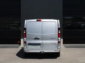 Renault Trafic 2.0 Blue dCi 170pk T29 L2H1 Extra DC - 2x Schuifdeur - Carplay - LED - Blind Spot - Navigatie - Camera - Trekhaak - Stoelverwarming - Rijklaar thumbnail 7